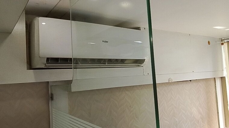 undefined, om-heera-panna-mall Commercial Office Space 270 Sq.Ft. In Andheri West Mumbai 10739043