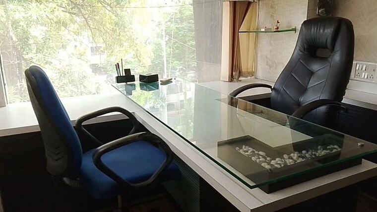 Team Area, om-heera-panna-mall Commercial Office Space 270 Sq.Ft. In Andheri West Mumbai 10739043