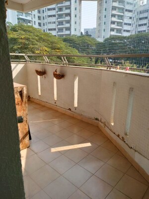 Balcony in 4 BHK Apartment at Parsvnath Exotica, Sector 53 – for Rent
