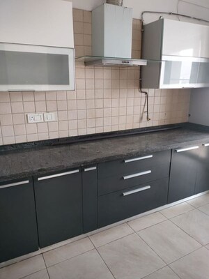 Kitchen in 4 BHK Apartment at Parsvnath Exotica, Sector 53 – for Rent