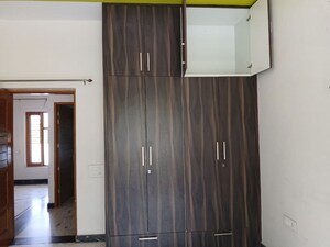 Room in 2 BHK Apartment at Sector 15 – for Rent