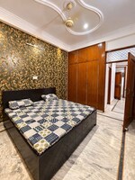 4 BHK +  2050 Sq.Ft. Builder Floor in Indrapuram