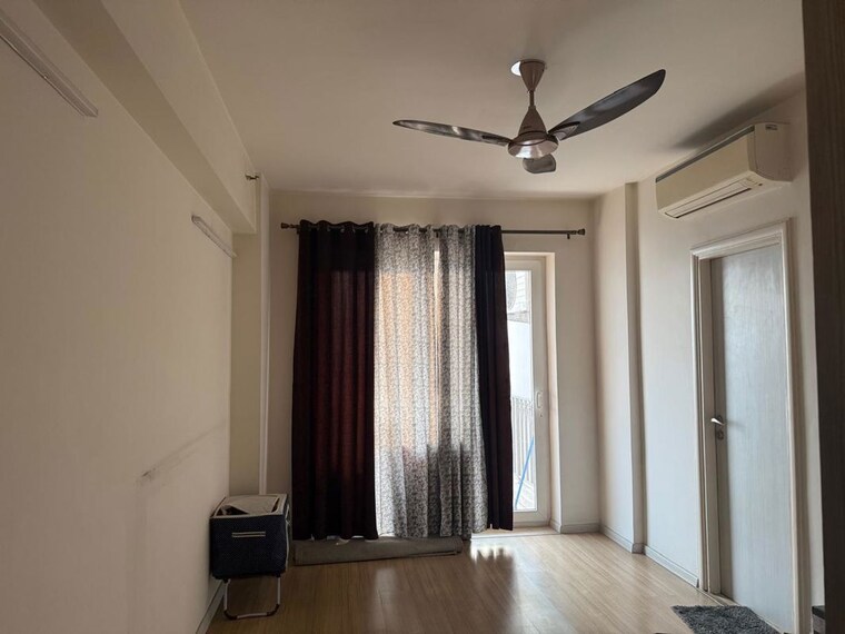 Living Room, dlf-the-skycourt 3.5 Bedroom 1937 Sq.Ft. Apartment In Sector 86 Gurgaon 10742929