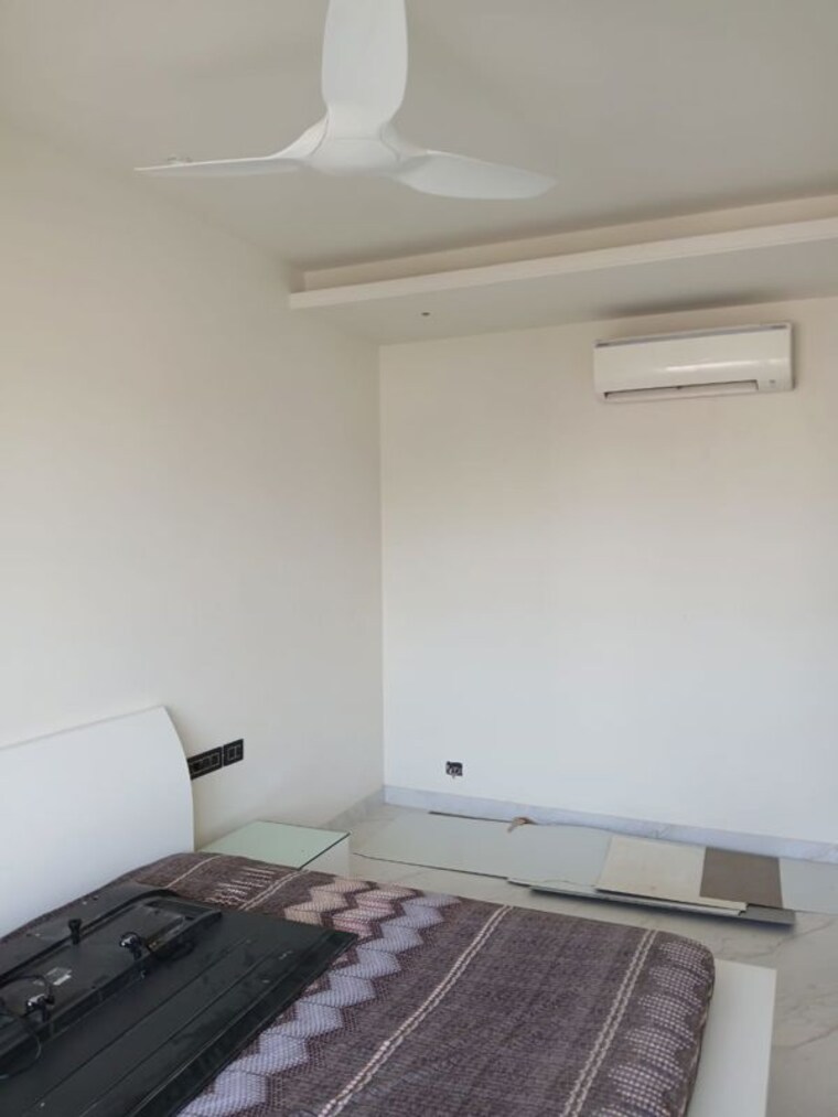 Bedroom, sector 17 3 Bedroom 350 Sq.Yd. Independent House In Sector 17 Hisar 10742991