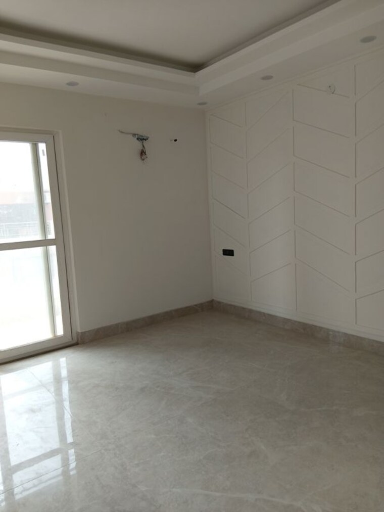 Bathroom, sector 30 4 Bedroom 250 Sq.Yd. Builder Floor In Sector 30 Faridabad 10742834