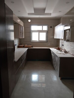 Kitchen in 4 BHK Builder Floor at Sector 30 – for Sale