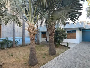 2 BHK Independent House – Exterior View View at RWA Apartments Sector 51, Sector 51 - for Rent