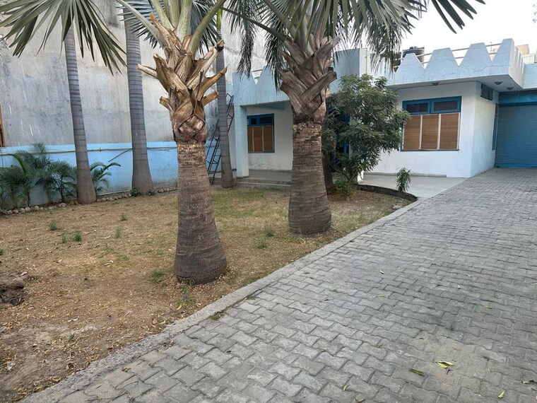 Exterior View, rwa-apartments-sector-51 2 Bedroom 300 Sq.Mt. Independent House In Sector 51 Noida 10743008