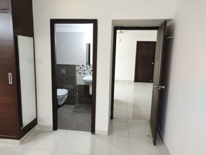 Room in 3 BHK Apartment at Lansum Madhava Towers, Madhapur – for Rent
