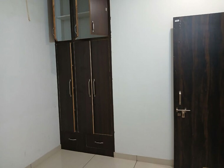Room, sector 9 1 Bedroom 80 Sq.Ft. Independent House In Sector 9 Hisar 10743039