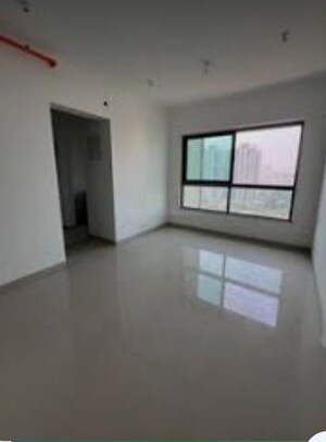 Room in 4 BHK Apartment at Kalpataru Immensa, Kolshet Road – for Sale