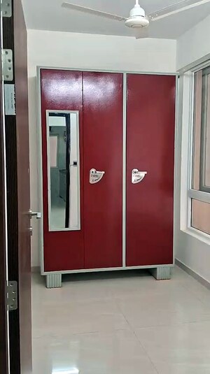 Room in 2.5 BHK Apartment at Urbanrise On Cloud 33, Bachupally – for Rent
