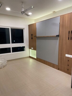 Room in 3 BHK Apartment at Karle Vario Homes, Hebbal – for Rent