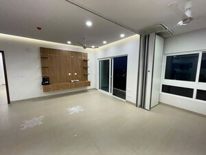 Room in 3 BHK Apartment at Karle Vario Homes, Hebbal – for Rent