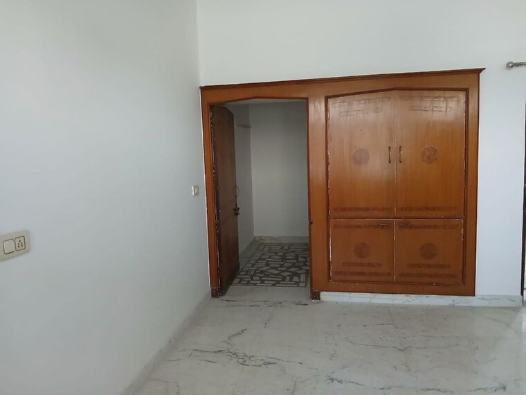 Room, sector 13 2 Bedroom 160 Sq.Yd. Independent House In Sector 13 Hisar 10743102