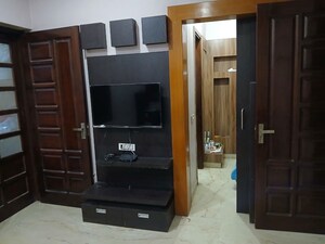 Room in 3 BHK Independent House at Global Space Township – for Rent
