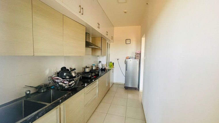 Kitchen, bhartiya-nikoo-homes 2.5 Bedroom 1300 Sq.Ft. Apartment In Thanisandra Main Road Bangalore 10743120