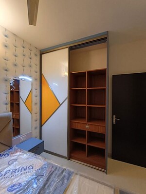 Room in 2 BHK Apartment at Bren Northern Lights, Jakkuru – for Rent