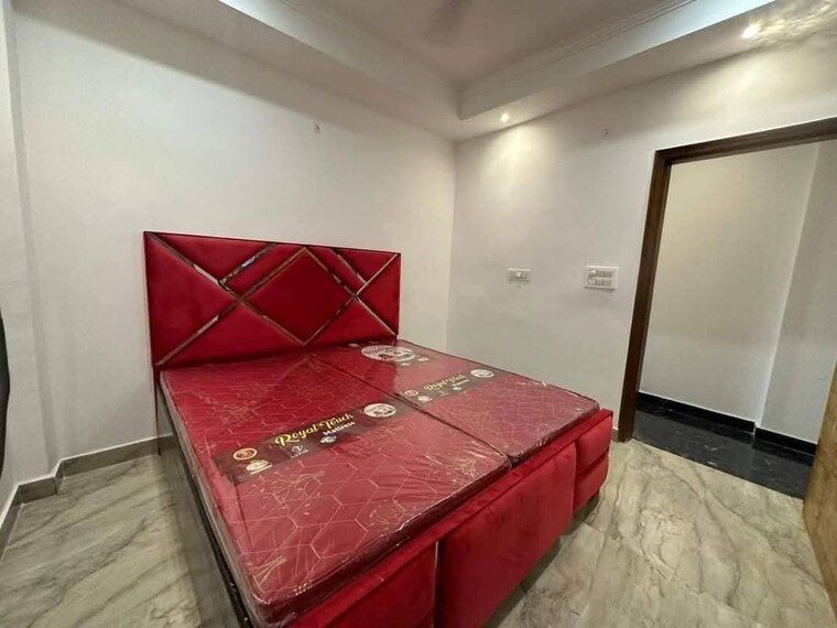 Bedroom, freedom fighters enclave 2 Bedroom 1100 Sq.Ft. Apartment In Freedom Fighters Enclave Delhi 10743149