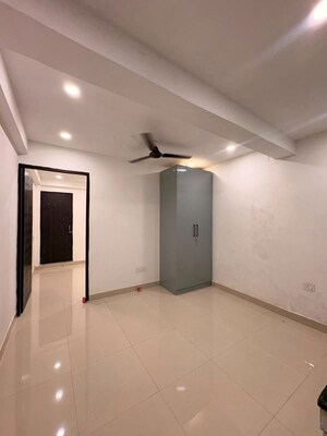 Room in 1 BHK Builder Floor at Chattarpur – for Rent