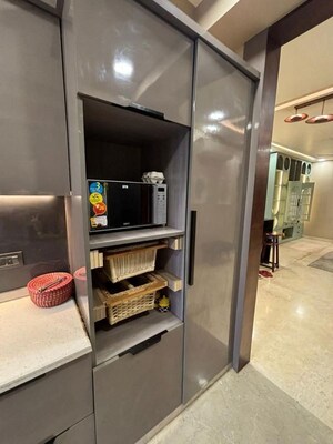  4 BHK Apartment at Freedom Fighters Enclave – for Rent