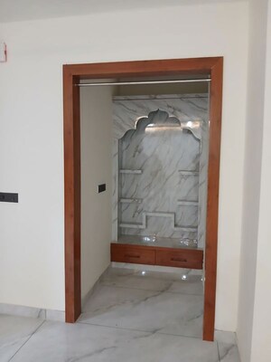  2 BHK Independent House at Sector 11 – for Rent