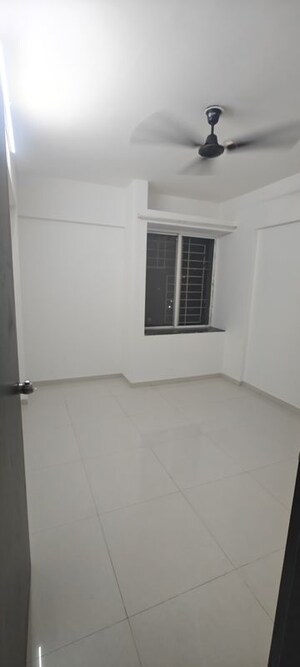 Room in 3 BHK Apartment at 38 Park Majestique, Undri – for Sale