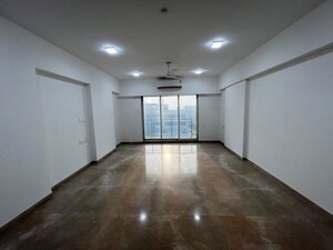5 BHK Apartment For Rent in Dheeraj Insignia, Bandra East