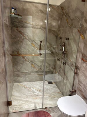 Attached Bathroom in 2 BHK Apartment at Santacruz West – for Rent