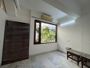 Room in 6+ BHK Independent House at Mansa Devi – for Rent