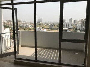 Room in 3 BHK Apartment at Vatika Lifestyle Homes, Sector 83 – for Rent
