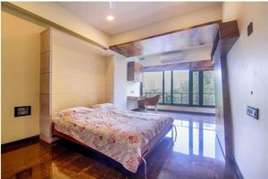 Bedroom in 3 BHK Apartment at Lower Parel – for Rent