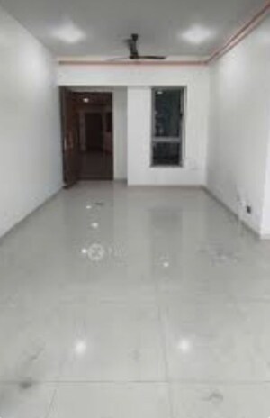 Room in 4 BHK Apartment at Kalpataru Immensa, Kolshet Road – for Sale