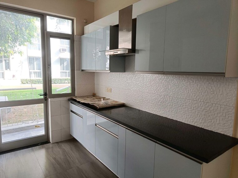 Kitchen, vatika-city-homes 3 Bedroom 1740 Sq.Ft. Apartment In Sector 83 Gurgaon 10743264