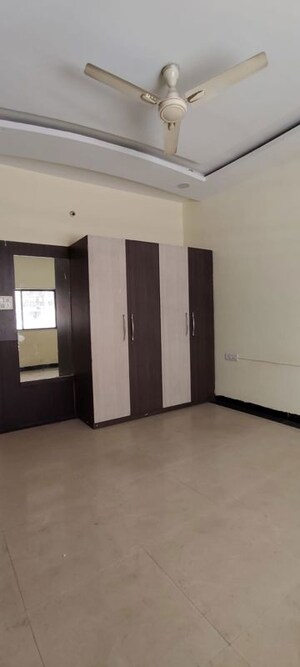 Room in 4 BHK Villa at Mahaveer Nagar – for Rent