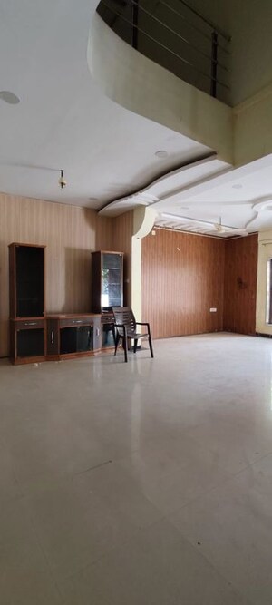 Room in 4 BHK Villa at Mahaveer Nagar – for Rent