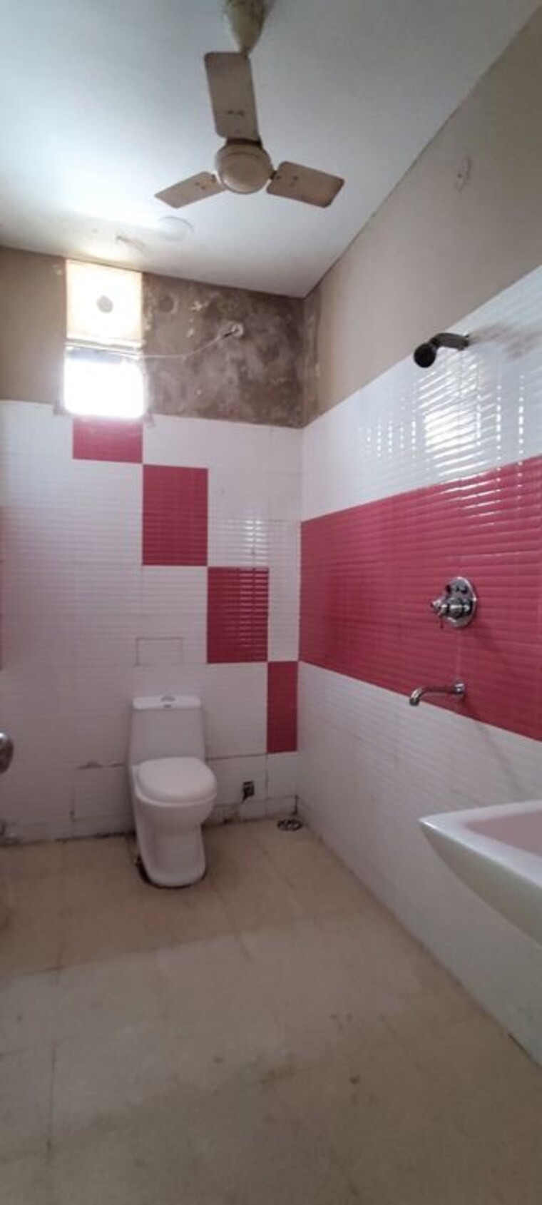 Bathroom, mahaveer nagar 4 Bedroom 2300 Sq.Ft. Villa In Mahaveer Nagar Raipur 10743323