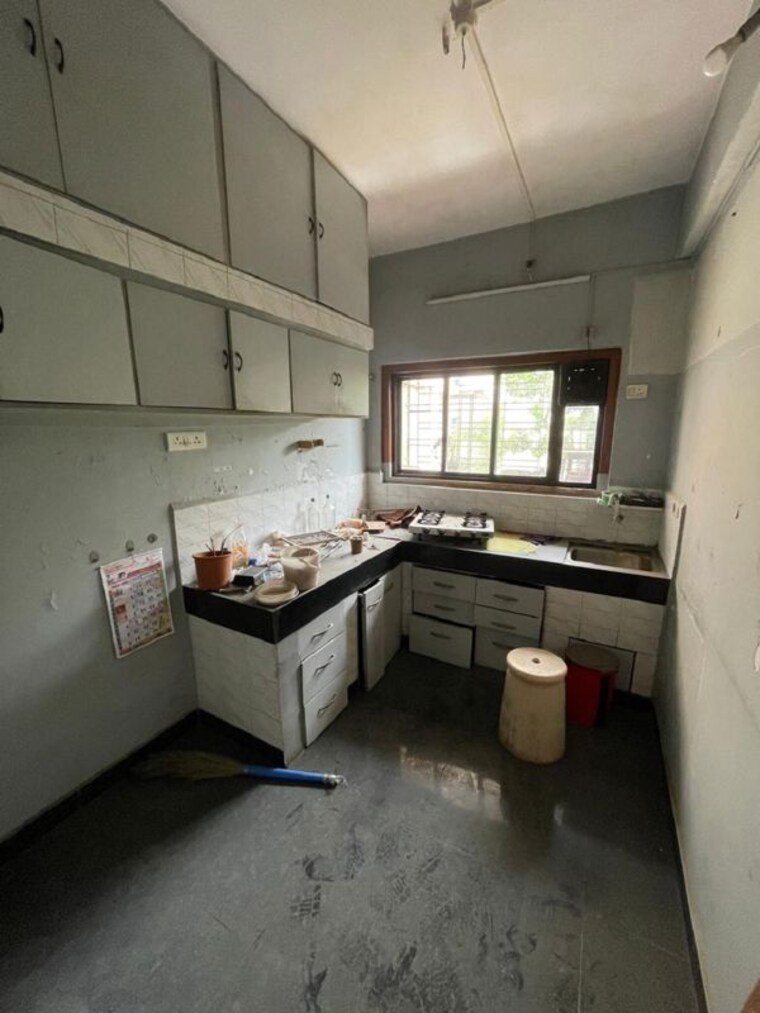 Kitchen, santacruz west 1.5 Bedroom 600 Sq.Ft. Apartment In Santacruz West Mumbai 10743407
