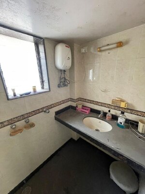 Bathroom in 1.5 BHK Apartment at Santacruz West – for Rent