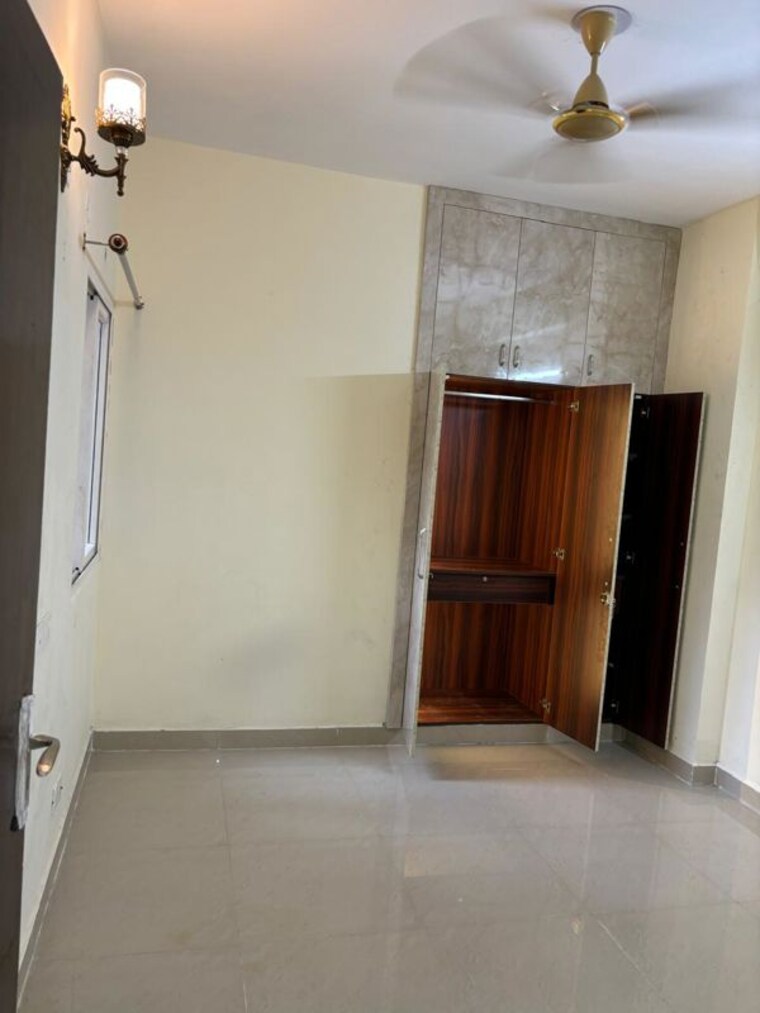 Room, gulshan-bellina 2 Bedroom 1020 Sq.Ft. Apartment In Sector 16 Greater Noida Greater Noida 10743419