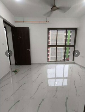 Room in 2 BHK Apartment at Raymond Ten X Habitat, Pokhran Road No Two – for Rent