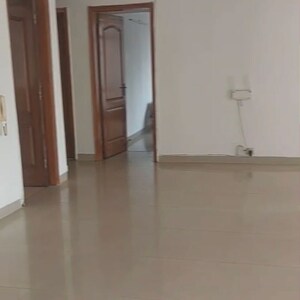 Room in 4 BHK Apartment at Vipul Greens, Sector 48 – for Rent