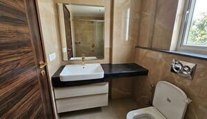 Bathroom in 3.5 BHK Apartment at Smart World Orchard, Sector 61 – for Rent