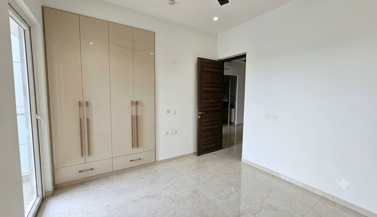 Bedroom, smart-world-orchard 3.5 Bedroom 1626 Sq.Ft. Apartment In Sector 61 Gurgaon 10743531