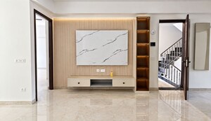 Hall in 3.5 BHK Apartment at Smart World Orchard, Sector 61 – for Rent