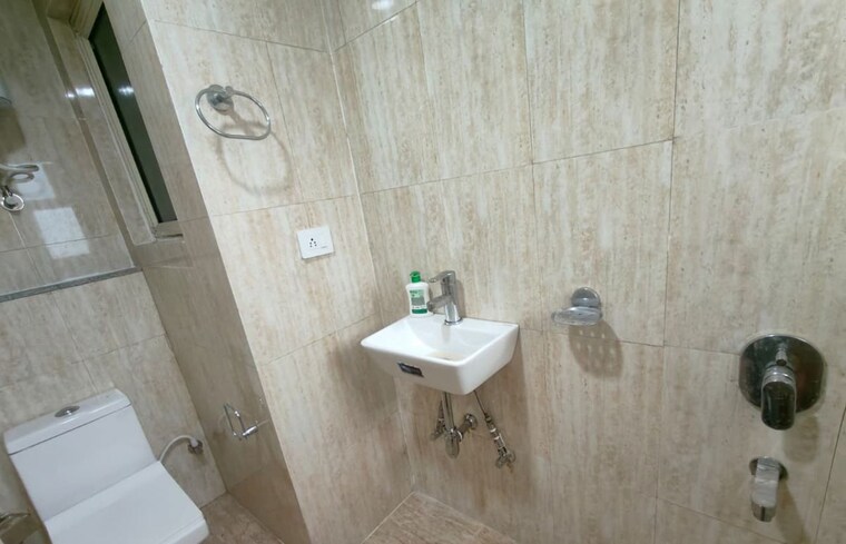Bathroom, gomti nagar 2 Bedroom 1400 Sq.Ft. Apartment In Gomti Nagar Lucknow 10743610