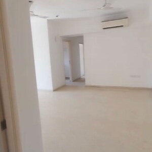 Room in 3 BHK Apartment at DLF The Skycourt, Sector 86 – for Rent