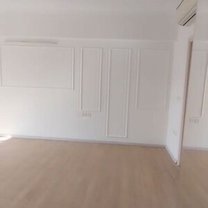 Room in 3 BHK Apartment at DLF The Skycourt, Sector 86 – for Rent