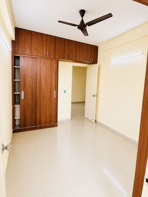 2 BHK Apartment For Rent in Pyramid Urban Homes, Sector 70a