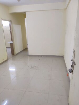 Room in 2 BHK Apartment at Pyramid Heights, Sector 85 – for Rent